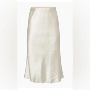 NWOT Aritzia Babaton Slip Satin Midi Skirt - Size 4 - MATTE PEARL